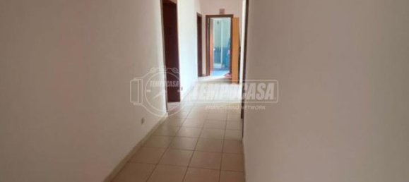 Квартира с 4 комнатами в Перуджа, Италия № 66416 3