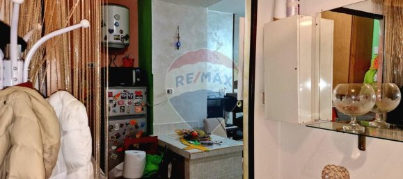 2 rooms Apartment in Naples, Italy No. 37635 27