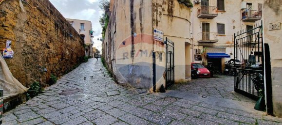 2 rooms Apartment in Naples, Italy No. 37635 19