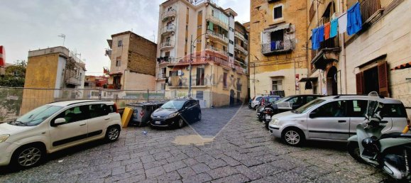 2 rooms Apartment in Naples, Italy No. 37635 14