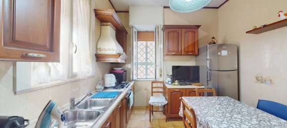 Apartamento de 3 habitaciónes en Torre del Greco, Italy No. 20066 36