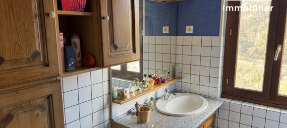 2 chambres Maison à Olliergues, France No. 207589 10