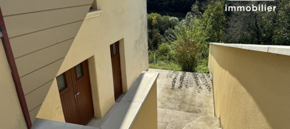 2 chambres Maison à Olliergues, France No. 207589 31