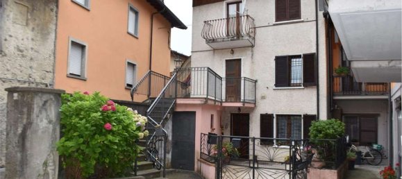 3 bedrooms Apartment in Monasterolo del Castello, Italy No. 379281 2