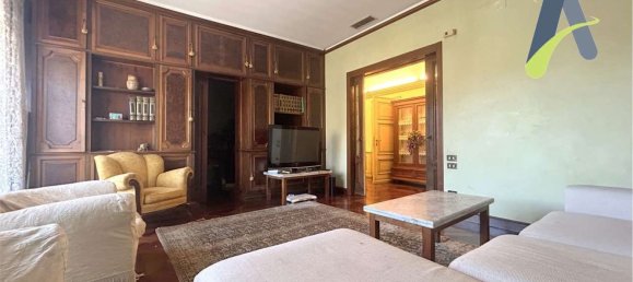 Apartamento T6 em Venice, Italy N.º 380776 5