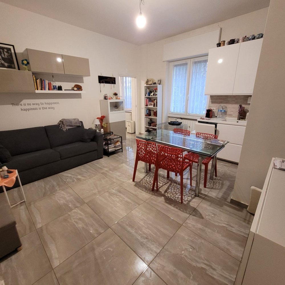 2-salle Appartement à Milan, Italy No. 248533
