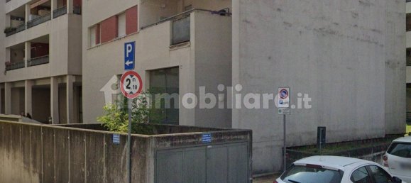 5-salle Bureau à Brescia, Italy No. 323729 3