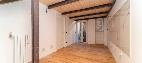 3-salle Appartement à Turin, Italy No. 30951 21