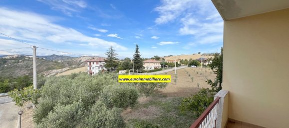 12-Zimmer Haus in Castilenti, Italy, Nr. 89395 31