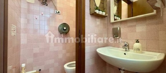 2غرفة عقار تجاري في Sona, Italy رقم 23388 6