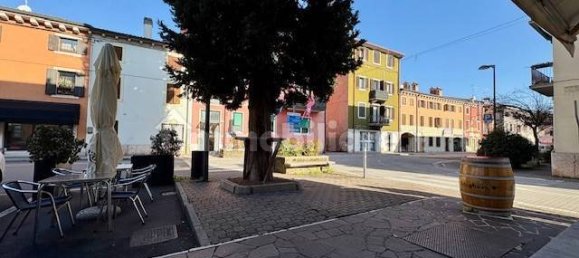 2غرفة عقار تجاري في Sona, Italy رقم 23388 8