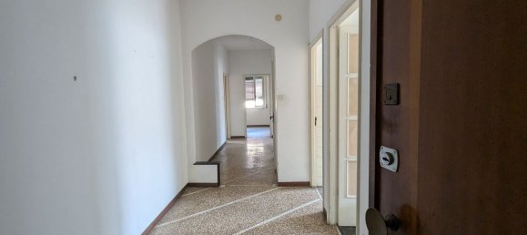 5 bedrooms Apartment in Albisola Superiore, Italy No. 379719 3