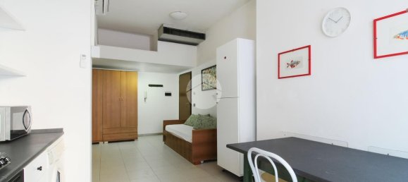 2-salle Appartement à San Benedetto del Tronto, Italy No. 237795 16