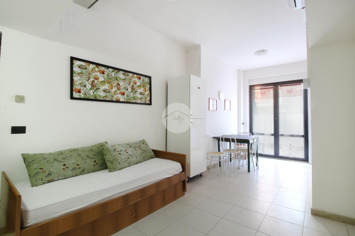 2-salle Appartement à San Benedetto del Tronto, Italy No. 237795