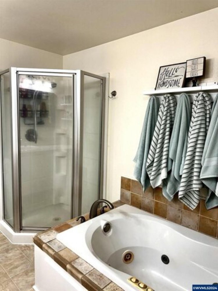 5 Schlafzimmer Haus in Keizer, USA, Nr. 411683