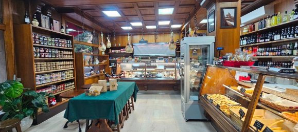 55m² Commercial property in Bologna, Italy No. 346454 3