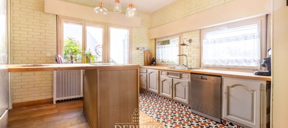 Casa de 3 dormitorios en Vimy, France No. 211511 7