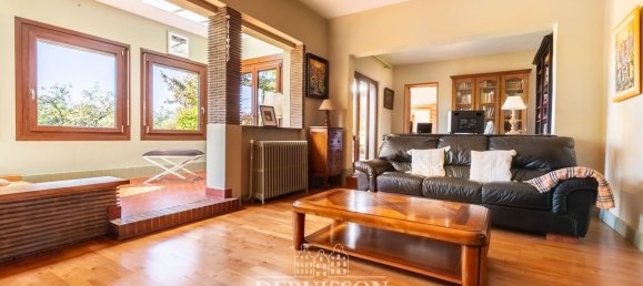 Casa de 3 dormitorios en Vimy, France No. 211511 4