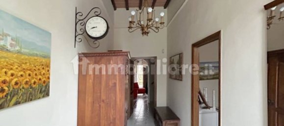 Villa de 2 dormitorios en Campi Bisenzio, Italy No. 196743 4