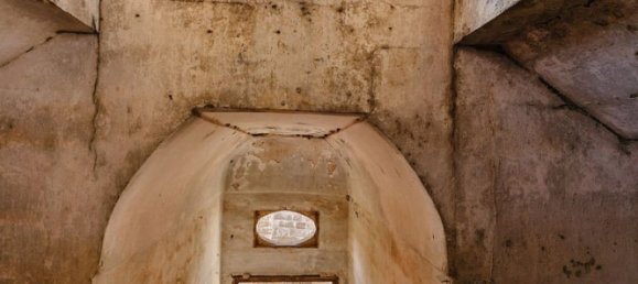 Дом с 20 спальнями в Alezio, Италия № 86722 19