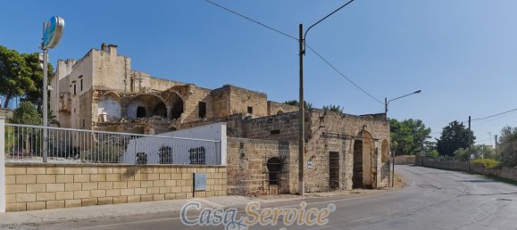 Дом с 20 спальнями в Alezio, Италия № 86722 5