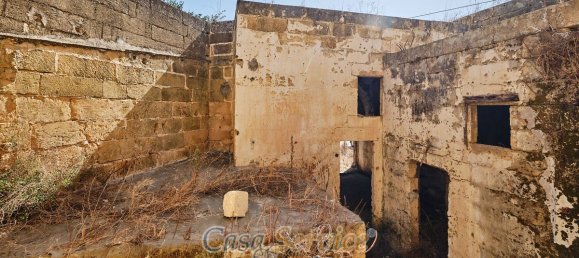 Дом с 20 спальнями в Alezio, Италия № 86722 50