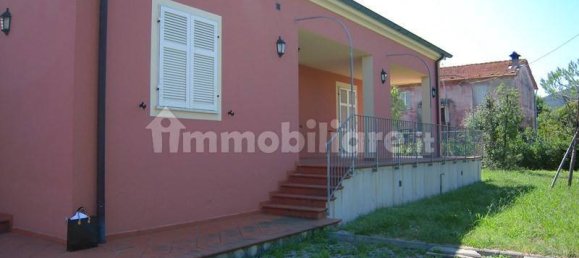 3 غرف نوم فيلا في Sarzana, Italy رقم 147343 4