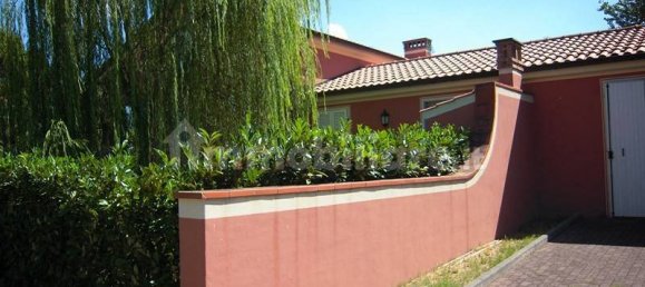 3 غرف نوم فيلا في Sarzana, Italy رقم 147343 6