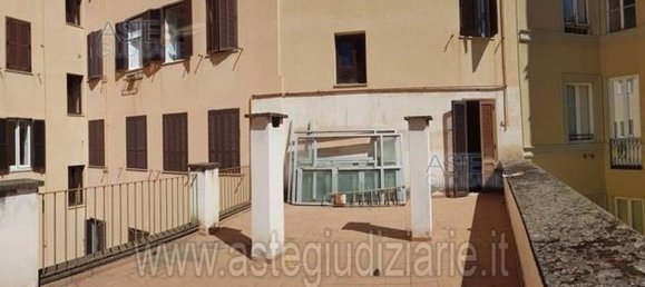 Apartamento de 2 habitaciónes en Rome, Italy No. 202436 42