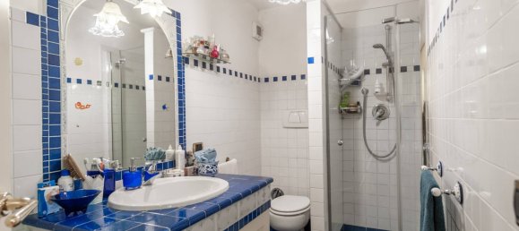 4 bedrooms Apartment in Rome, Italy No. 371577 12