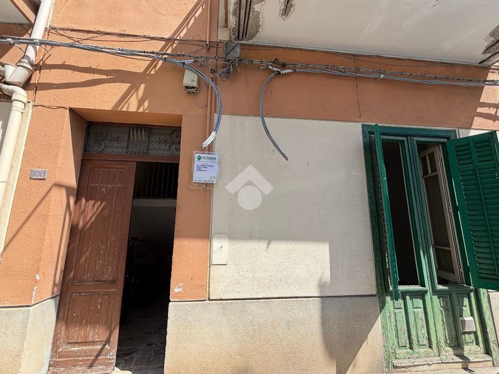 2 bedrooms Apartment in Palermo, Italy No. 377633