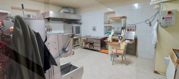 2-Zimmer Gewerbliche Immobilie in San Giovanni Rotondo, Italy, Nr. 22174 6