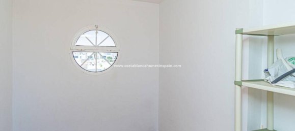 3 bedrooms Villa in Alicante, Spain No. 171472 8