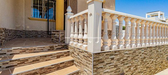 3 bedrooms Villa in Alicante, Spain No. 171472 11