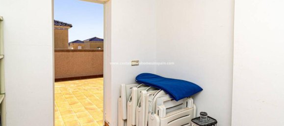 3 bedrooms Villa in Alicante, Spain No. 171472 9