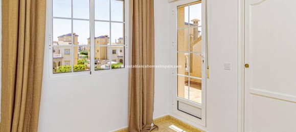 3 bedrooms Villa in Alicante, Spain No. 171472 32