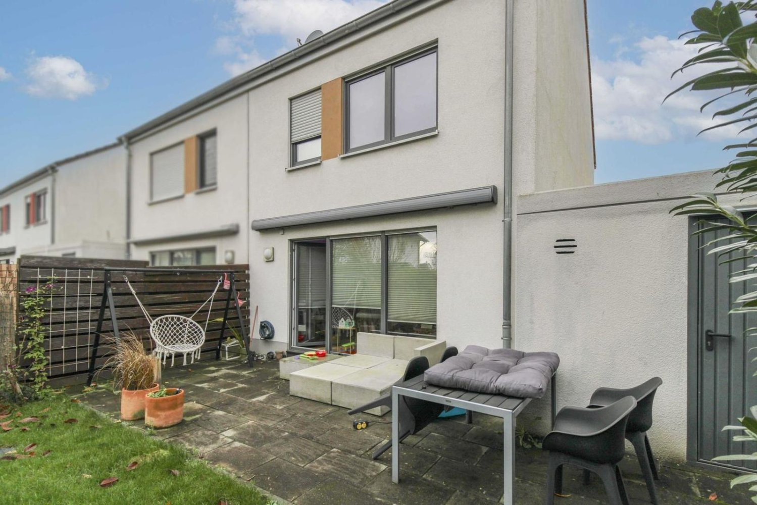 3 bedrooms Townhouse in Rhein-Erft, Germany No. 207872