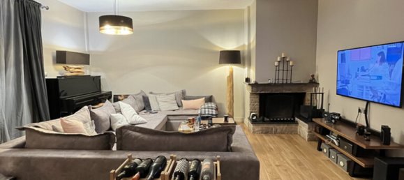 5 bedrooms Apartment in Piraeus, Greece No. 1828 7