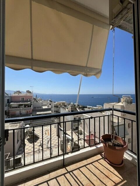 5 bedrooms Apartment in Piraeus, Greece No. 1828