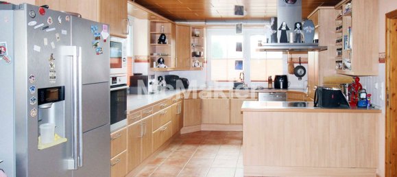 Коммерческая недвижимость с 4 спальнями в Гослар, Германия № 129120 6