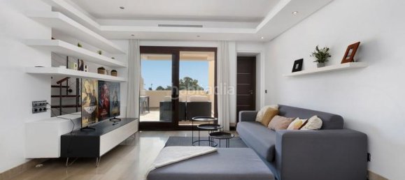 3 bedrooms Duplex in Estepona, Spain No. 187094 3