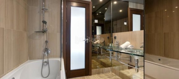 3 bedrooms Duplex in Estepona, Spain No. 187094 16