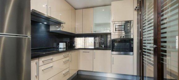 3 bedrooms Duplex in Estepona, Spain No. 187094 8