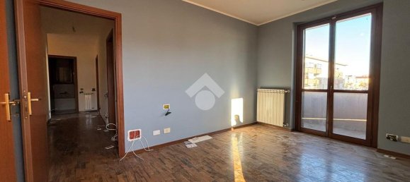 3 bedrooms Villa in Novara, Italy No. 53251 14