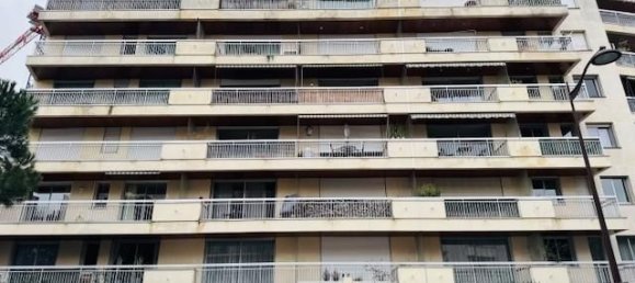 1 bedroom Apartment in Neuilly-sur-Seine, France No. 327145 7