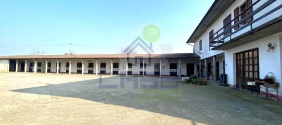 4 rooms Villa in Soresina, Italy No. 158152 3