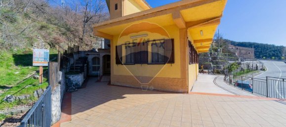 Propriété commerciale à Pacentro, Italy 650m² No. 344400 2