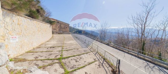 Propriété commerciale à Pacentro, Italy 650m² No. 344400 29