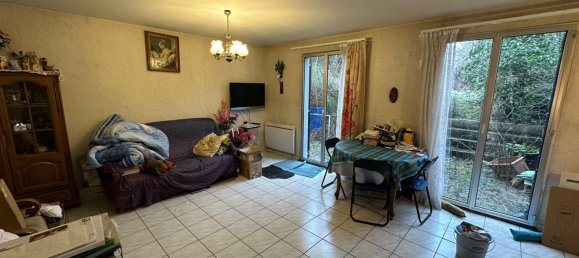 3 bedrooms House in Brie-Comte-Robert, France No. 173314 2