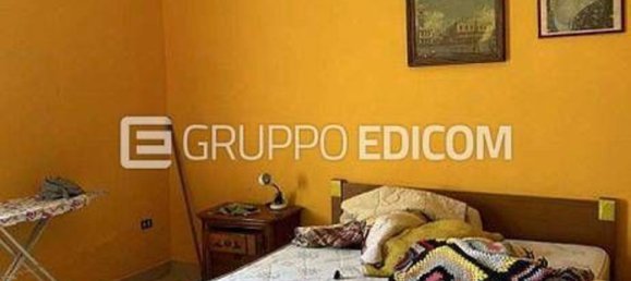 3 rooms Apartment in Solarino, Italy No. 269739 3